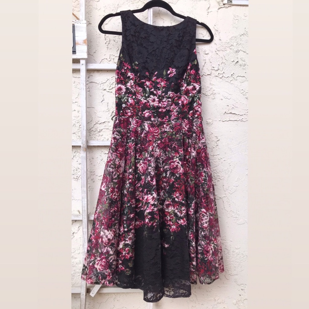 EUC Danny & Nicole Lace Fit & Flare Midi Dress